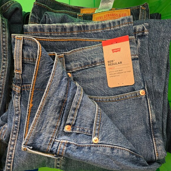 Levi Strauss Straight Fit Levi's jeans 32x34 36x32 38x34 40x32 NWT Levis - Picture 5 of 6